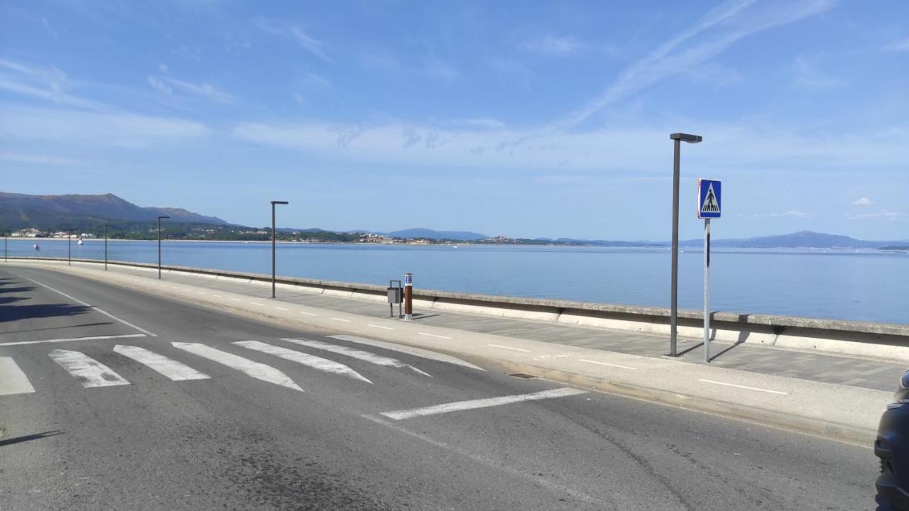 En Ribeira Para 4 Centrico Con Parking Ngoại thất bức ảnh